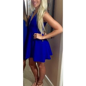 Lulu’s V-Neck Dress